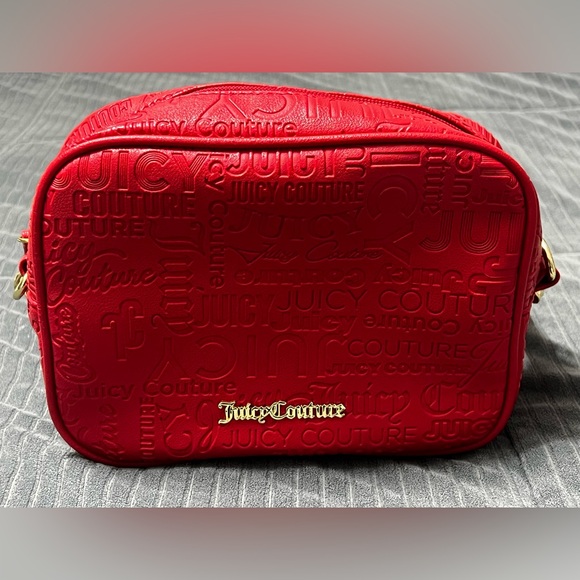 Juicy Couture Textured Logo RED Camera Crossbody Bag NICE - Picture 4 of 12
